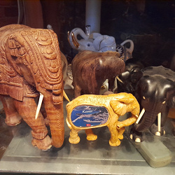 Отдается в дар «Фигурка слоника»