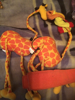 Отдается в дар «Игрушки жирафы»