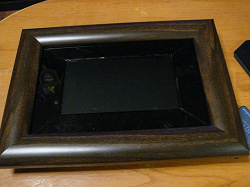 Отдается в дар «Цифровая фоторамка Winbook 7''»