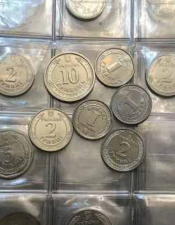 Отдается в дар «Монеты Украины, погодовка»