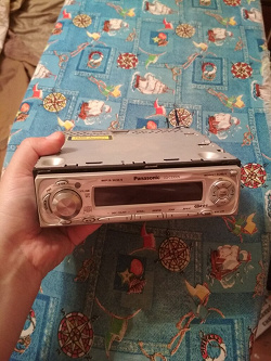 Отдается в дар «Panasonic СД авто магнитола»
