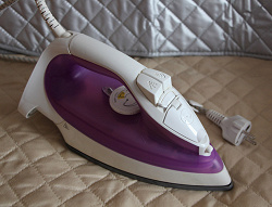 Отдается в дар «Утюг Tefal»