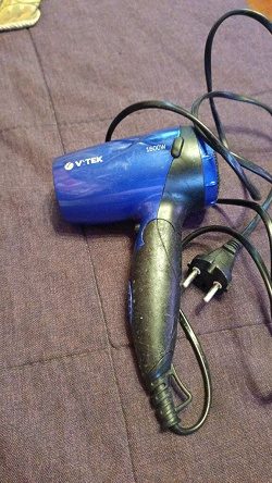 Отдается в дар «Фен vitek дорожный»