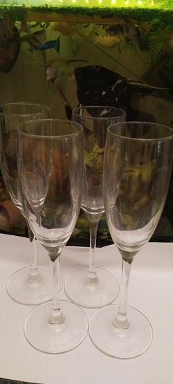 Отдается в дар «Бокалы для шампанского Luminarc»