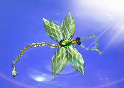 Отдается в дар «Украшение интерьера — зеленая стрекоза»