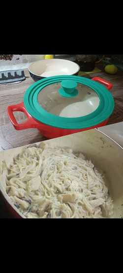 Отдается в дар «Сотейники 2 шт. / сковородки б/у; Tefal»