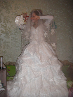 Отдается в дар «Свадебное платье 42»