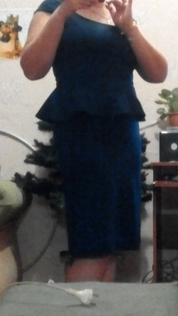 Отдается в дар «Темно-синее платье»