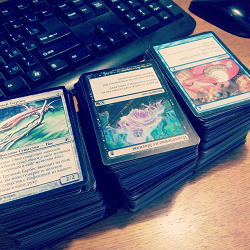 Отдается в дар «Карточки magic:the gathering, берсерк, pokemon»