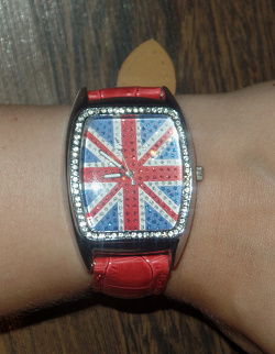 Отдается в дар «Часы с британским флагом»