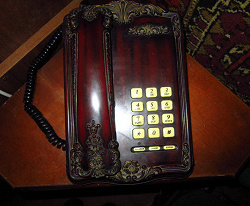 Отдается в дар «Стационарный телефон под «старину»»
