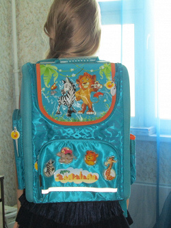 Отдается в дар «Школьный рюкзак для девочки»