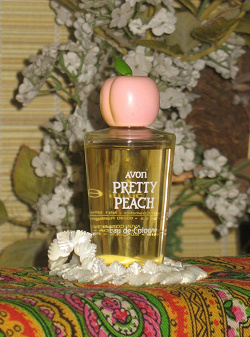 Отдается в дар «духи Avon (Pretty peach) made in England»