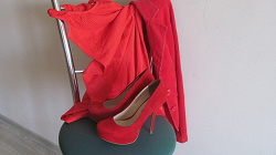 Отдается в дар «Красное платье»