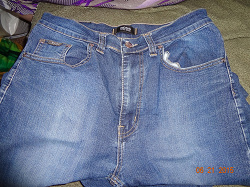 Отдается в дар «мужские джинсы W 33»