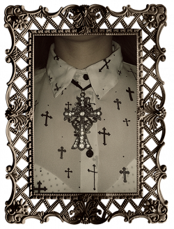 Отдается в дар «Блуза с крестами»