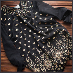 Отдается в дар «Женская блузка с блестящей шикарной вышивкой»