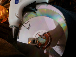 Отдается в дар «DVD диски для хенд-мейдеров»