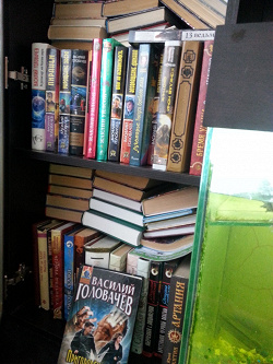 Отдается в дар «Книга. Фантастика.»