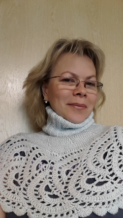 Отдается в дар «Свяжу манишку на заказ»