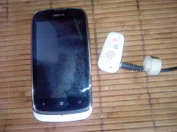 Отдается в дар «hands free bluetooth nokia»