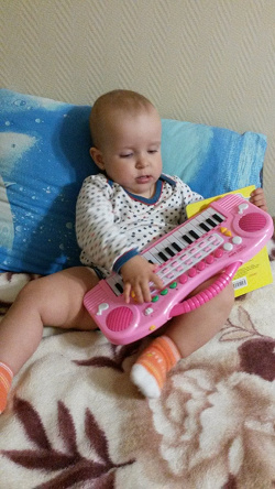 Отдается в дар «Электронное пианино для ребенка»