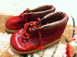 Отдается в дар «красные ботиночки»