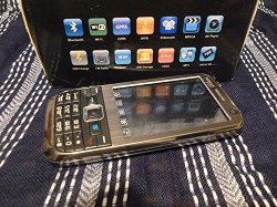 Отдается в дар «Мобильный телефон Nokia E72++ TV, 2 сим карты»