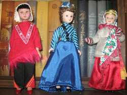 Отдается в дар «коллекционная куколка в народном костюме»