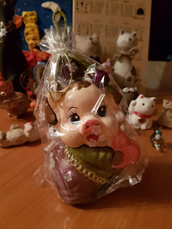 Отдается в дар «Фигурка свинки»