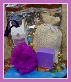 Отдается в дар «Набор подарочный лаванда в мешочке fragrance soap&sponge»