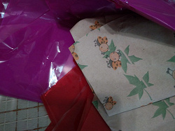 Отдается в дар «Упаковочная бумага. Для скрапа, упаковки цветов и подарков»