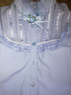 Отдается в дар «Школьная блузка для девочки, рост 140-146см,»
