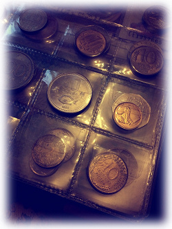Отдается в дар «Французские монеты»