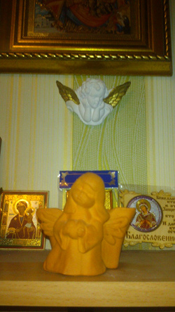 Отдается в дар «Кашпо ангелочек»