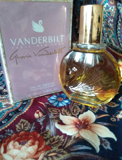 Отдается в дар «Vanderbilt — Gloria Vanderbilt туалетная вода»