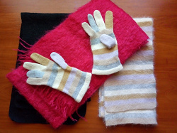 Отдается в дар «Комплект шарф и перчатки»