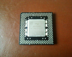 Отдается в дар «Intel Pentium MMX 166 MHZ SL27H/2,8v»