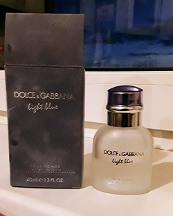 Отдается в дар «мужской аромат Dolce&Gabbana light blue»