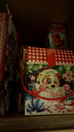 Отдается в дар «Пустые коробки от новогодних подарков»
