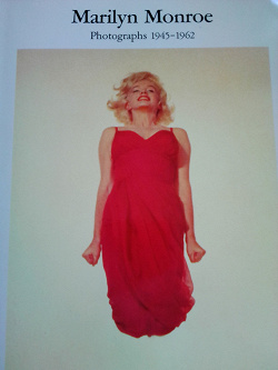 Отдается в дар «мерлин Marilyn Monroe. Photographs»