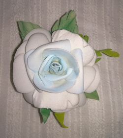 Отдается в дар «3 цветочка из фоамирана»