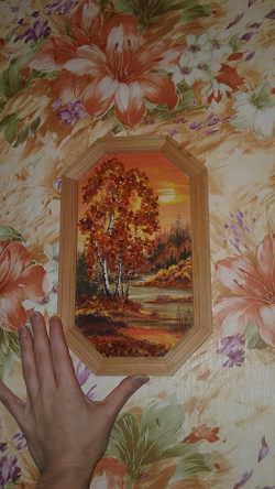 Отдается в дар «Картина украшенная янтарем»