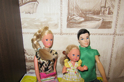 Отдается в дар «Куклы — 2 мальчика и 3 девочки»