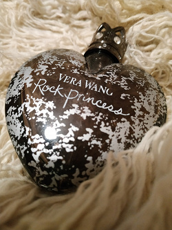 Отдается в дар «Парфюм Rock Princess Vera Wang»
