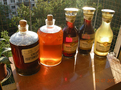Отдается в дар «Бутылки стеклянные из-под алкоголя №2»