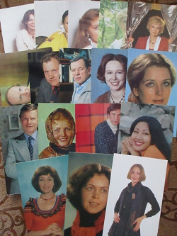 Отдается в дар «цветные советские открытки с актрисами»