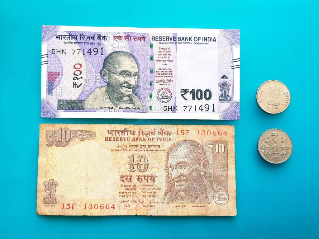 Поменять рубль на рупии. Денежная валюта Индии. Рупия Индия. Рупии купюры. Индийские купюры.
