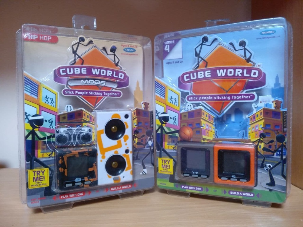 Cube world электронная игрушка в дар (Москва). Дарудар