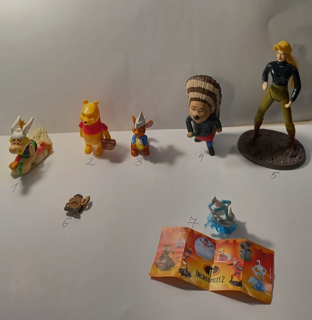 Игрушки Happy Meal в ресторанах McDonalds: коллекция "Співай!", декабрь 2016 - я
